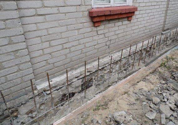 Советы мастеров как сделать профессиональный ремонт фундамента Как залить двор и отремонтировать фундамент